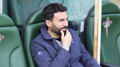 Romo en el banquillo de A Malata durante su �ltimo partido como local. 