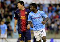 Levy Madinda con Messi en el partido de su debut.