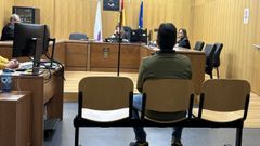 El acusado, durante la audiencia preliminar celebrada en Ourense