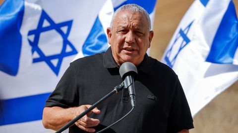 Gadi Eisenkot en una rueda de prensa cerca de la Franja de Gaza.