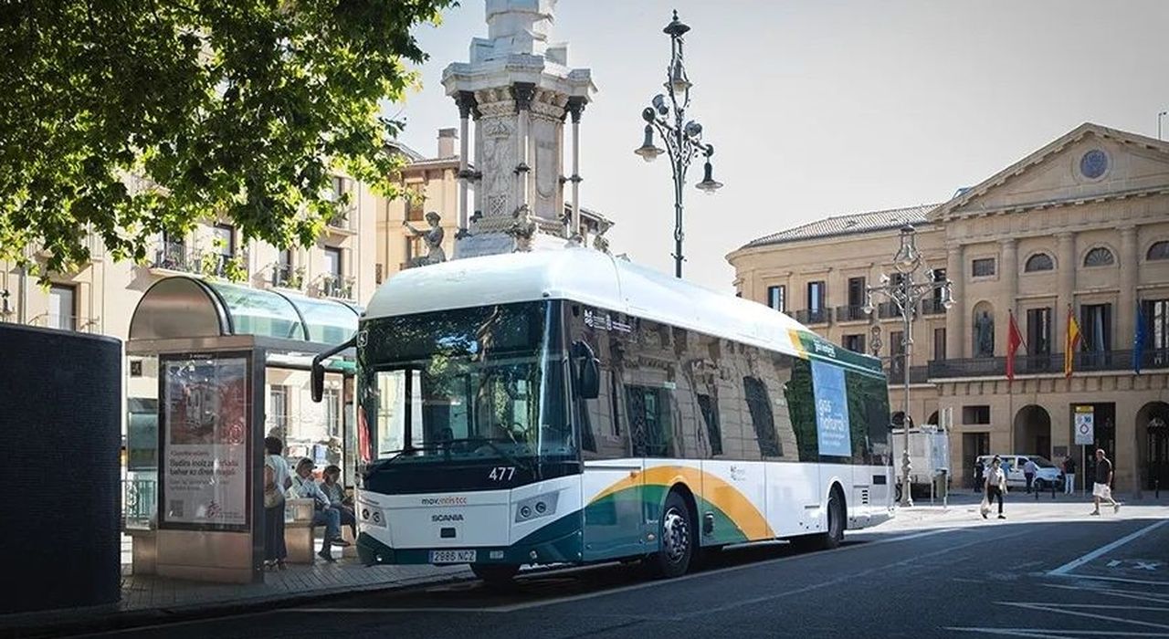 Una decena de autobuses de Castrosúa para el transporte del área de Pamplona