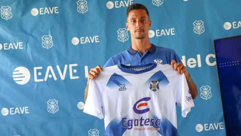 Maikel Mesa, durante su presentaci&oacute;n en el Tenerife