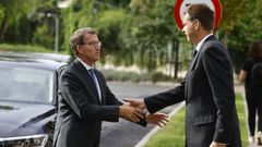 Alberto N��ez Feijoo en un encuentro reciente con el embajador brit�nico por el fallecimiento de la reina Isabel II.