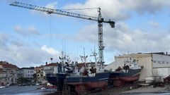 O estaleiro de Agui�o con m�is de medio s�culo de vida segue en plena actividade