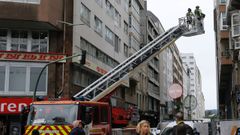 Cortan un carril en la avenida Rubine por la ca�da de cascotes