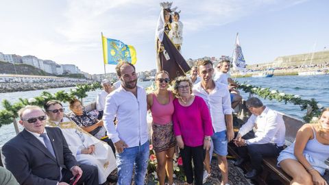 Los hermanos Jos&eacute; Ram&oacute;n y Sergio, rodeados de familiares, amigos y autoridades, en el 2024.