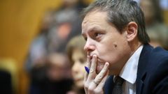 Esteban Fern�ndez, economista