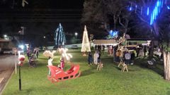 Imagen de la decoraci�n instalada en este barrio ferrolano. 