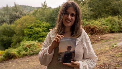Judit Baltasar firma �La fuerza de un alma rota�, el libro en el que relata su historia.