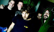 La formaci�n empieza hoy a grabar un disco, con nueve temas ?tres nuevos? en un estudio de Santiago.