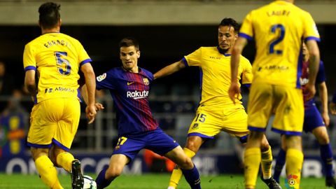 Ruiz de Galarreta en un Barcelona B-Alcorcón de la 17/18