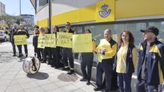 Protesta de los trabajadores de Correos en Nar�n