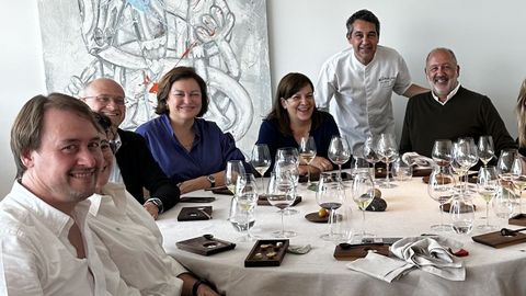 Una de las ms de 400 comidas que, desde hace ms de una dcada, Miguel Herrero convoca en su club Nunca Comas Solo.