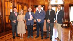 Oviedo recibe una nueva Escoba de Platino