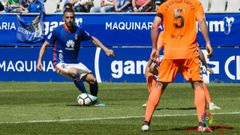 David Rocha con el bal�n en un instante del encuentro ante el Lorca