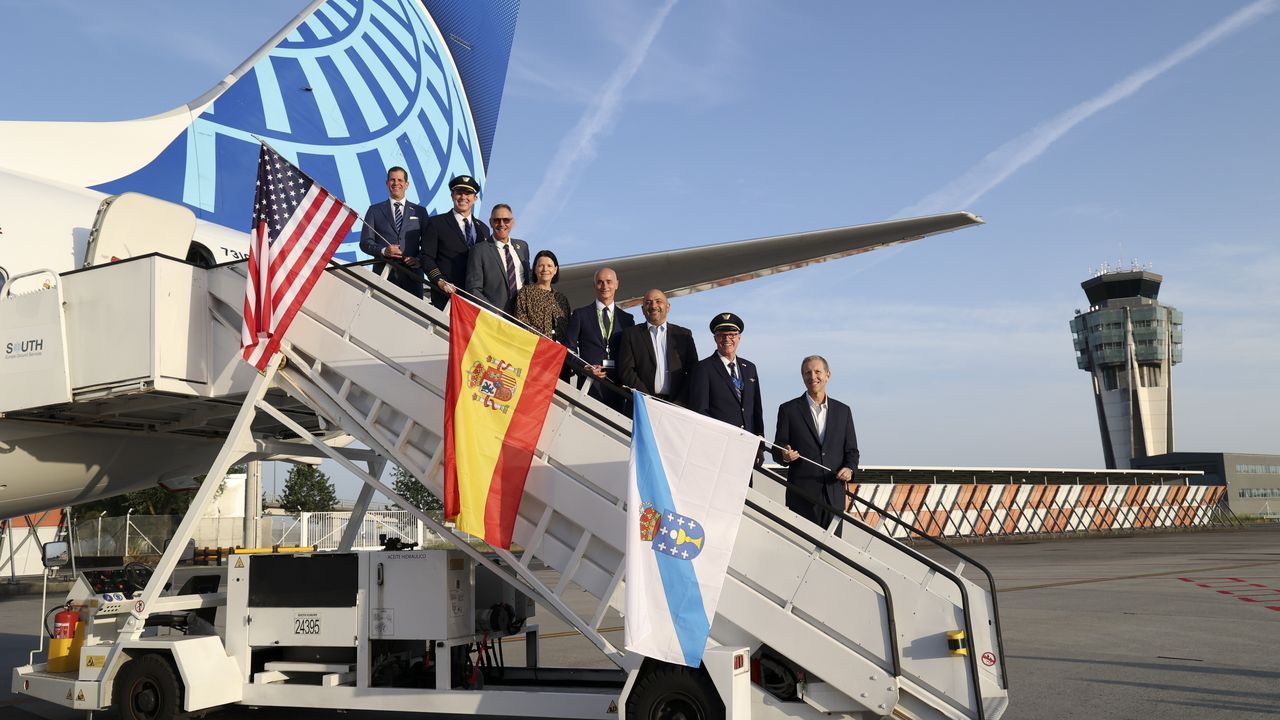 El vuelo a Nueva York es 500 euros más barato en Oporto que en Santiago