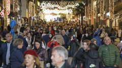 Miles de personas abarrotan Vigo cada fin de semana para disfrutar de las luces de Navidad