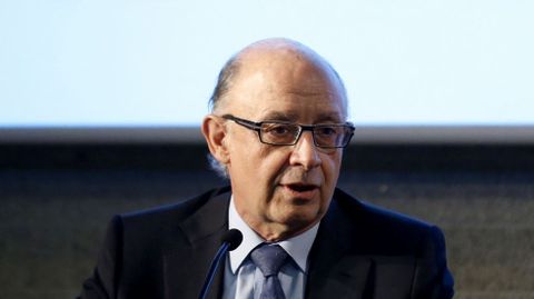 Montoro advierte de que las investigaciones por la amnist�a fiscal no prescriben