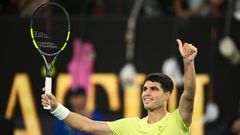 Alcaraz, durante el partido de exhibici�n con De Mi�aur en Australia.