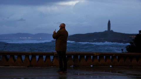 A Coru�a amanece en medio de la borrasca Ingrid