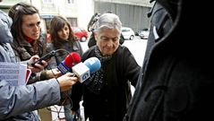 Llegada a los juzgados de Domitila Rodr�guez