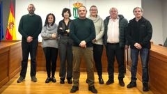 Manuel Rodr�guez V�zquez, al frente del equipo de gobierno de Coles, renunci� al cargo de alcalde despu�s de 19 a�os.