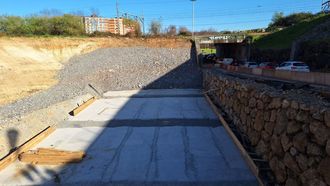 Obras en la rotonda de Luis Oliver de Oviedo. ARCHIVO