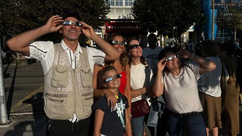 Otro grupo familiar en el paseo de Alfonso XII