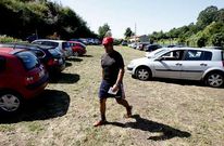 Una de las fincas donde se aparcan veh�culos, situada en Casti�eiras. 