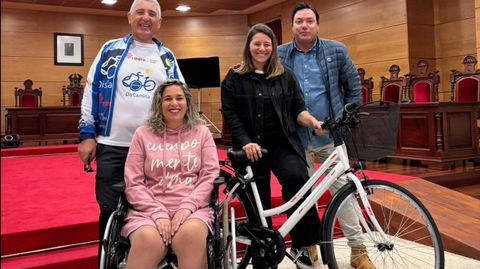 Acto de presentaci�n de la Festa da Bicicleta, este viernes en el Concello de Cambados