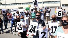 Concentraci�n de protesta y homenaje a los fallecidos en las residencias gallegas
