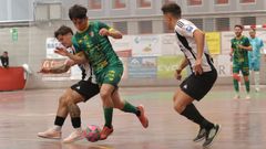 Nico, durante la visita al Xove del Deportivo Laviana.