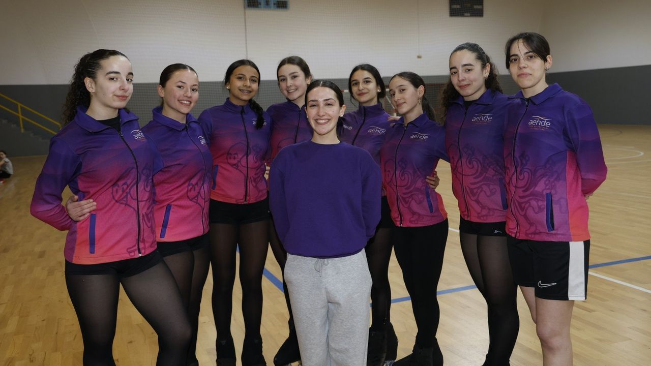 O Carballiño eleva a la élite nacional su cantera del patinaje artístico