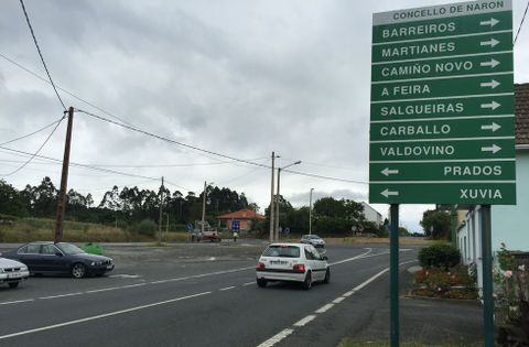 Vista de la glorieta de A Gndara, en la que confluye la salida de la AG-64 y se cruzan dos carreteras. 