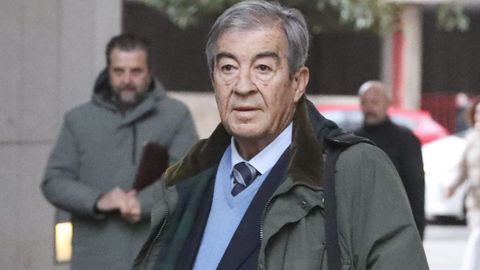 El impulsor de Foro Asturias, ex vicepresidente del Gobierno y ex presidente del Principado Francisco lvarez-Cascos a su llegada a la Audiencia Provincial de Oviedo