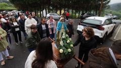 Los vecinos de Montaña honran a la Virxe da Milagrosa