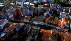 Vista a�rea del centro de Monforte, con parte del tramo peatonal de la calle Cardenal.