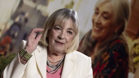 Carmen Maura. La actriz confes&oacute; en el 2022 que estuvo cerca de 20 a&ntilde;os pagando deudas. Fue su segundo marido el que le dej&oacute; un pufo de hasta dos millones y medio de euros de deuda, con casas embargadas y tierras embargadas. 