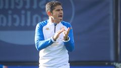 Antonio Hidalgo, durante un entrenamiento con el Deportivo.