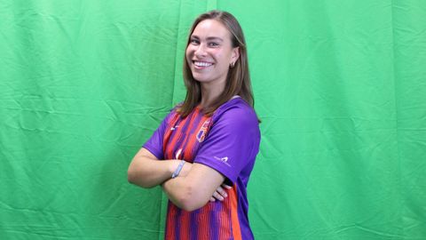Marcela Casal juega en el equipo de su universidad, el Missouri Valley, tambi�n conocido como The Vikings. 
