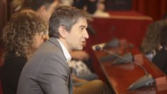 Jorge Su�rez, de FeC, durante su intervenci�n en el pleno de investidura
