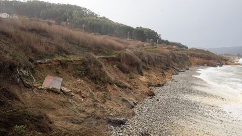 Rotura del paseo mar�timo, lo que oblig� a cerrar el paso