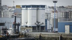 Algunos de los silos de los muelles interiores fueron ya demolidos, pero quedan en pie estructuras en las que expertos urbanistas y arquitectos ven valores patrimoniales que merecen ser conservados
