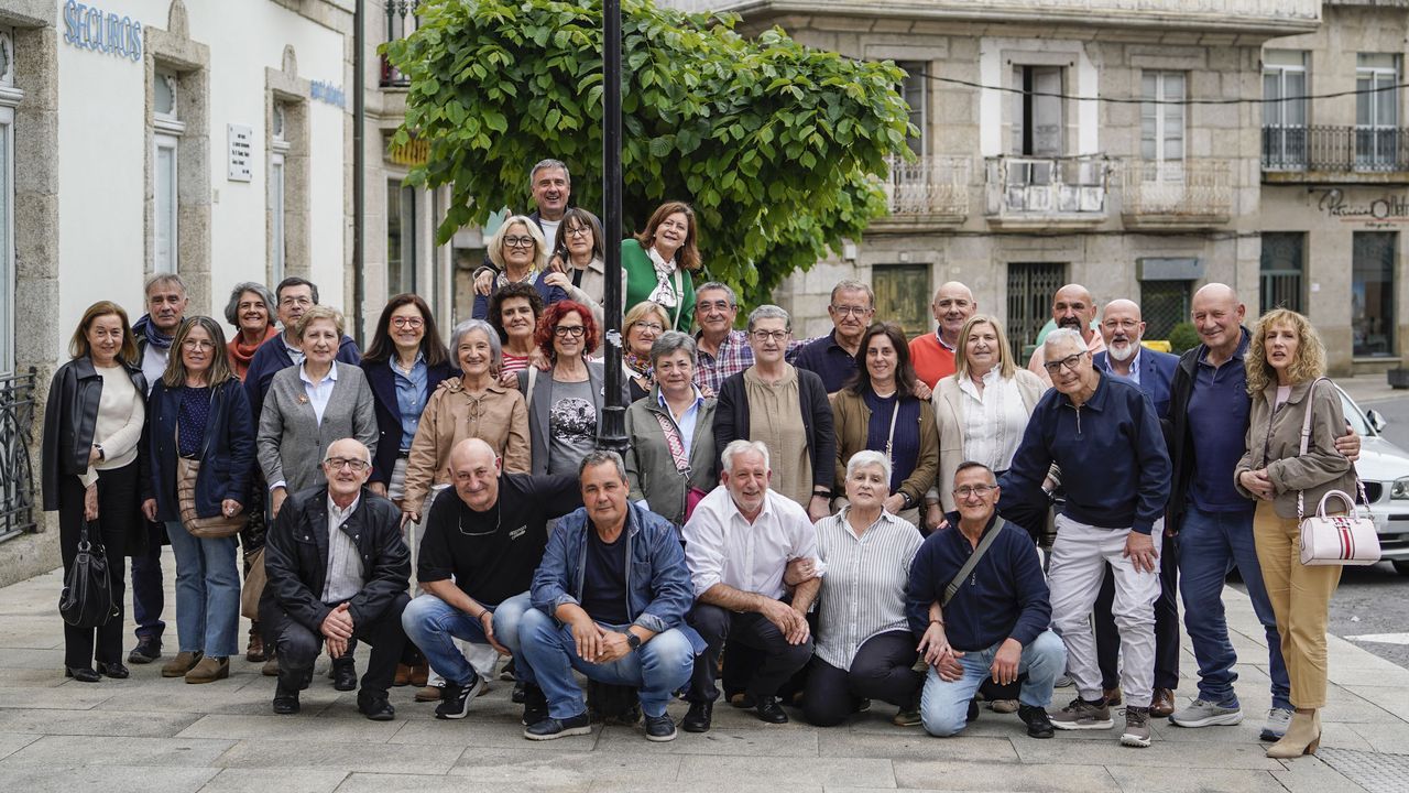 La promoción del Ribeiro que estrenó la EGB se reúne 35 años después