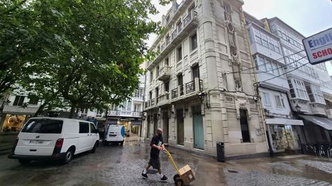 Edificio de La Base, antes conocido como casa Cabanela