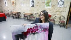 Sara Abalo inaugur� el s�bado pasado su exposici�n en O Gato Negro, en O Carril