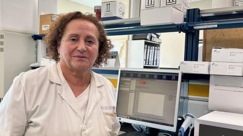 Mar�a Luisa P�rez del Molino es la jefa de servicio de Microbiolox�a del �rea sanitaria de Santiago y Barbanza