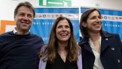 Giuseppe Conte, Alessandra Todde y Elly Schlei, celebrado la victoria electoral en Cagliari.