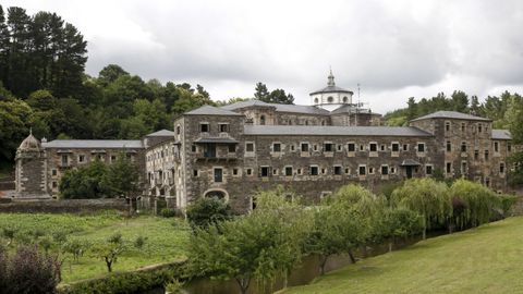 La ruta incluye la vista guiada al monasterio de Samos, ubicado en el Camino Francs.