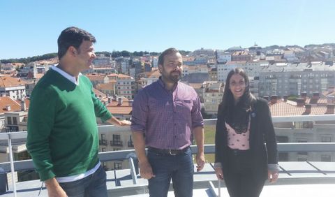Gonz�lez Casares, Cu��a y Lara Rodr�guez en la azotea del consistorio